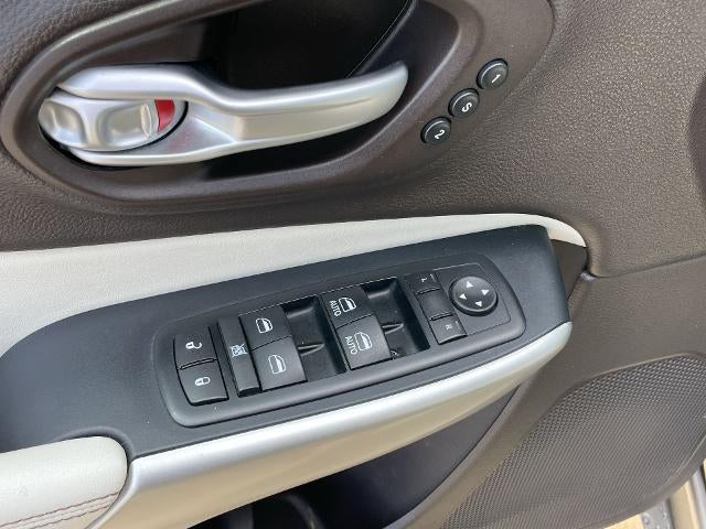 2016 Jeep Cherokee Overland