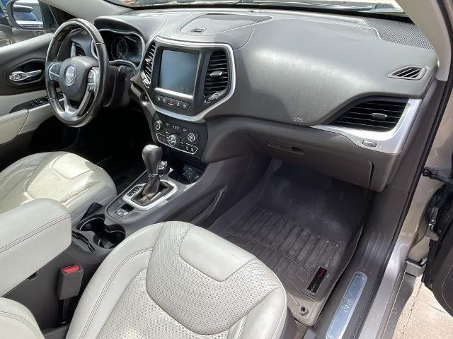 2016 Jeep Cherokee Overland