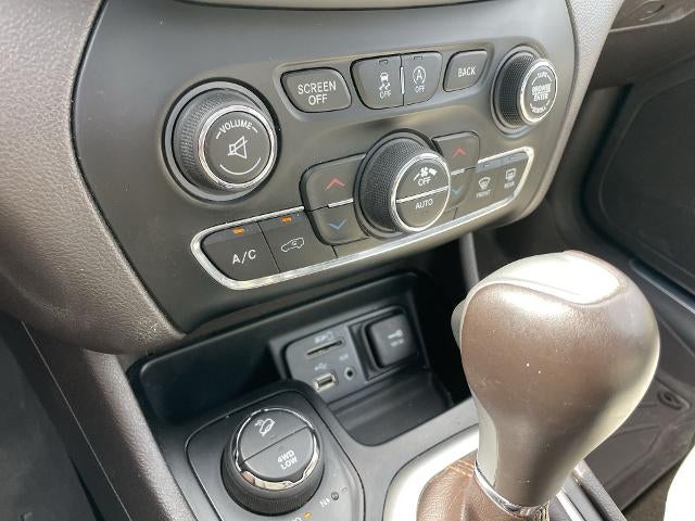 2016 Jeep Cherokee Overland
