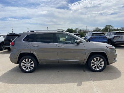2016 Jeep Cherokee Overland