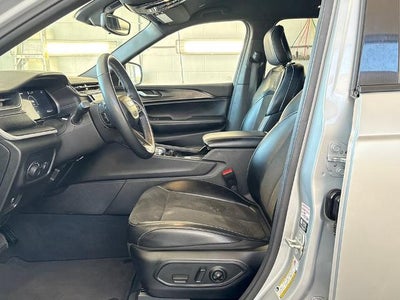 2023 Jeep Grand Cherokee Altitude 4x4