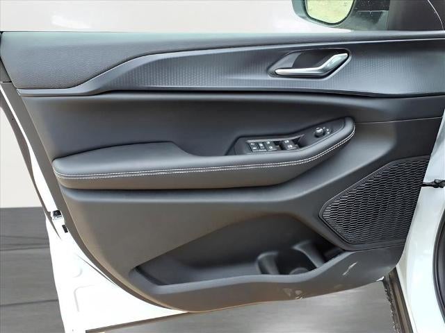 2025 Jeep Grand Cherokee Laredo 4x4