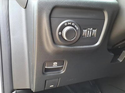 2025 Jeep Grand Cherokee Laredo 4x4