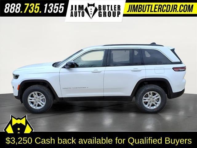 2025 Jeep Grand Cherokee Laredo 4x4