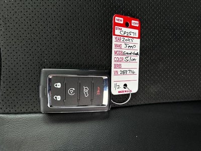 2025 Jeep Grand Cherokee Altitude X 4x4