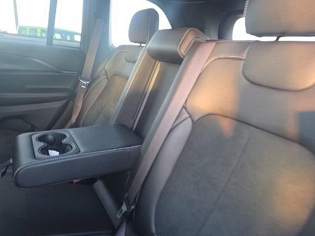 2025 Jeep Grand Cherokee Altitude X 4x4