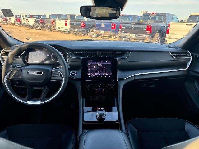 2025 Jeep Grand Cherokee L Altitude X 4x4