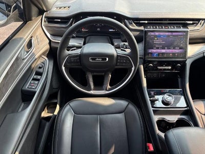 2025 Jeep Grand Cherokee L Limited 4x4