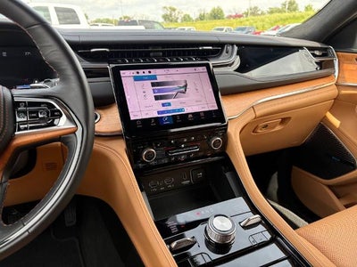 2025 Jeep Grand Cherokee L Summit Reserve 4x4