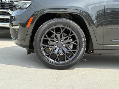2025 Jeep Grand Cherokee L Summit Reserve 4x4
