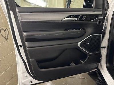 2024 Jeep Wagoneer Series II Carbide 4x4