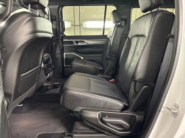 2024 Jeep Wagoneer Series II Carbide 4x4