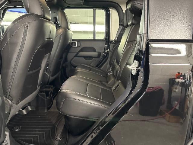 2023 Jeep Gladiator Overland 4x4