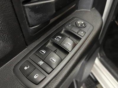 2017 RAM 1500 Tradesman Crew Cab 4x4 6'4" Box