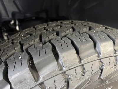 2017 RAM 1500 Tradesman Crew Cab 4x4 6'4" Box