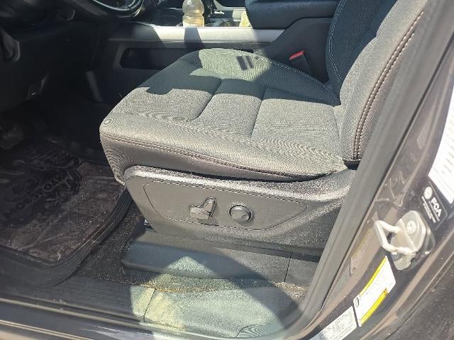 2022 RAM 1500 Big Horn Quad Cab 4x4 6'4" Box