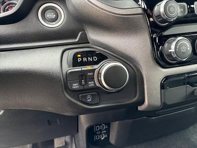 2025 RAM 1500 Tradesman Crew Cab 4x4 5'7" Box