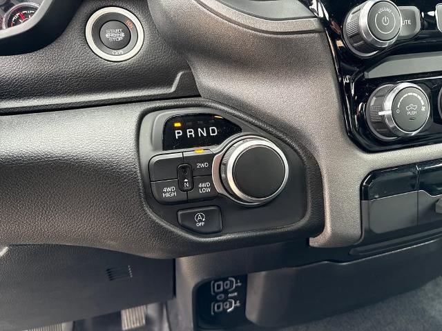 2025 RAM 1500 Tradesman Crew Cab 4x4 5'7" Box