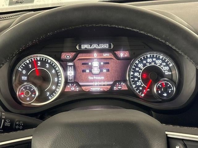 2025 RAM 1500 Big Horn Crew Cab 4x4 5'7" Box