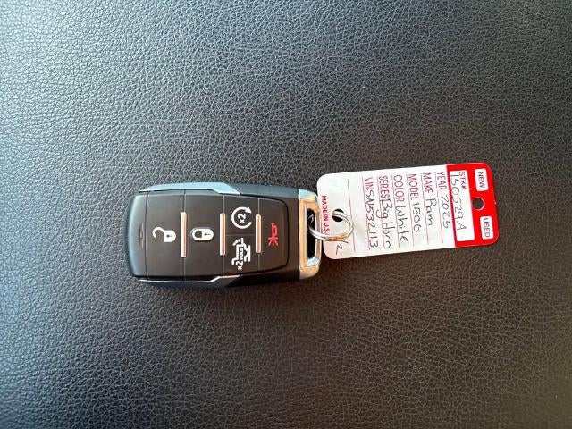 2025 RAM 1500 Big Horn Crew Cab 4x4 5'7" Box