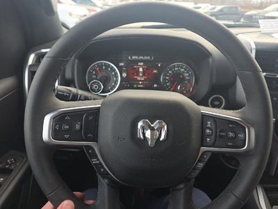 2025 RAM 1500 Big Horn Crew Cab 4x4 5'7" Box