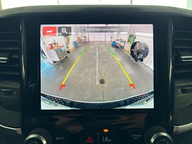 2025 RAM 1500 Big Horn Crew Cab 4x4 5'7" Box