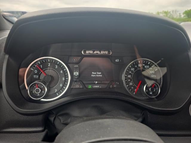 2025 RAM 1500 Big Horn Crew Cab 4x4 5'7" Box