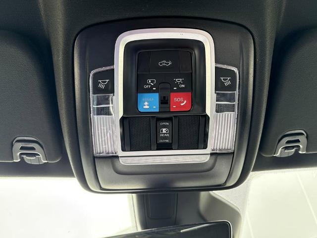 2025 RAM 1500 Big Horn Crew Cab 4x4 5'7" Box