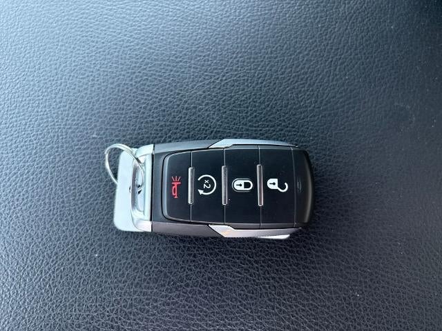 2025 RAM 1500 Big Horn Crew Cab 4x4 5'7" Box