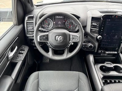 2025 RAM 1500 Big Horn Crew Cab 4x4 5'7" Box