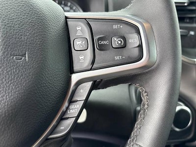 2025 RAM 1500 Big Horn Crew Cab 4x4 5'7" Box