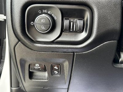 2025 RAM 1500 Big Horn Crew Cab 4x4 5'7" Box