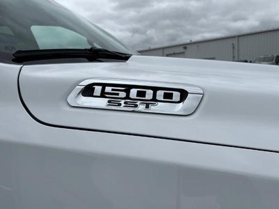 2025 RAM 1500 Big Horn Crew Cab 4x4 5'7" Box