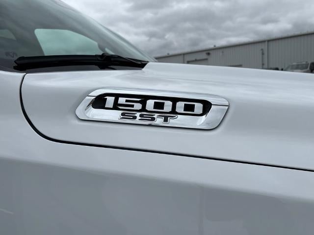 2025 RAM 1500 Big Horn Crew Cab 4x4 5'7" Box