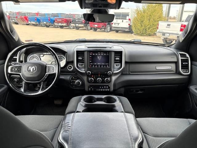 2021 RAM 1500 Big Horn Crew Cab 4x4 5'7" Box