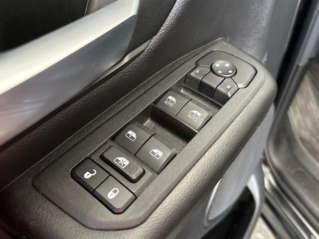 2025 RAM 1500 Warlock Crew Cab 4x4 5'7" Box