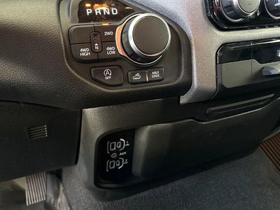 2025 RAM 1500 Warlock Crew Cab 4x4 5'7" Box