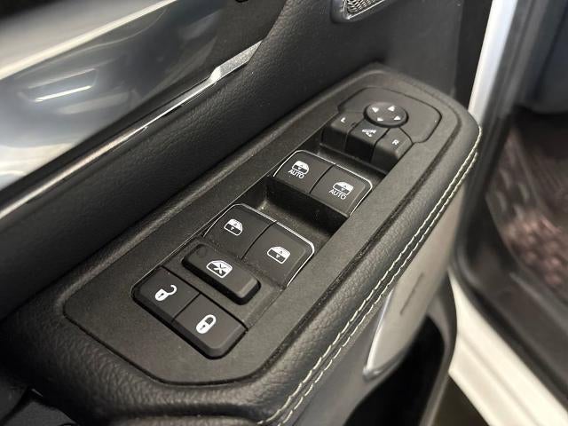 2025 RAM 1500 Laramie Crew Cab 4x4 5'7" Box