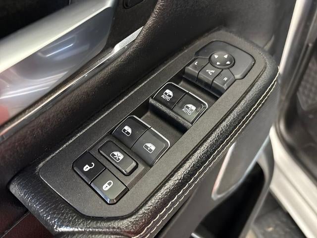 2025 RAM 1500 Laramie Crew Cab 4x4 5'7" Box