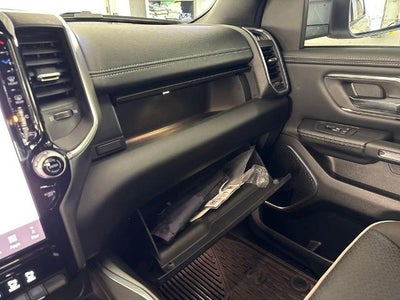 2025 RAM 1500 Laramie Crew Cab 4x4 5'7" Box
