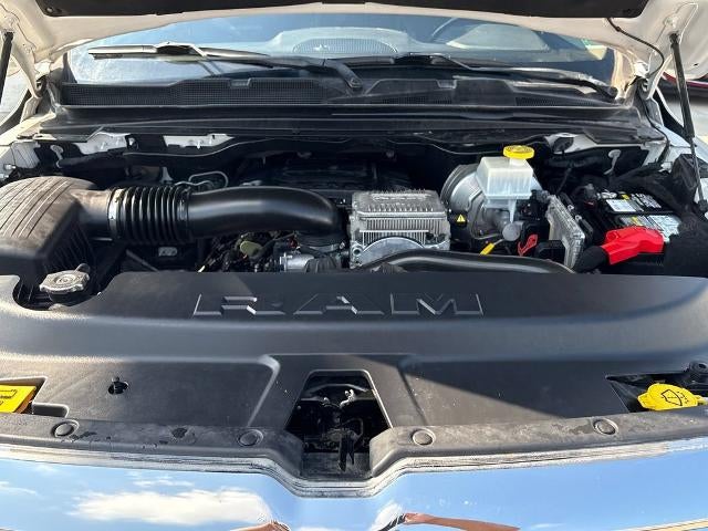 2020 RAM 1500 Laramie Crew Cab 4x4 5'7" Box