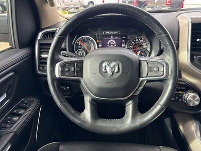 2020 RAM 1500 Laramie Crew Cab 4x4 5'7" Box