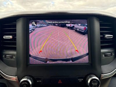 2020 RAM 1500 Laramie Crew Cab 4x4 5'7" Box