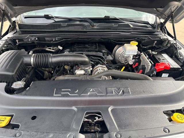 2020 RAM 1500 Laramie Crew Cab 4x4 5'7" Box