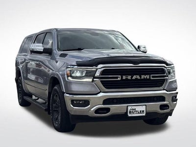 2020 RAM 1500 Laramie Crew Cab 4x4 5'7" Box