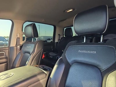 2022 RAM 1500 Laramie Crew Cab 4x4 5'7" Box