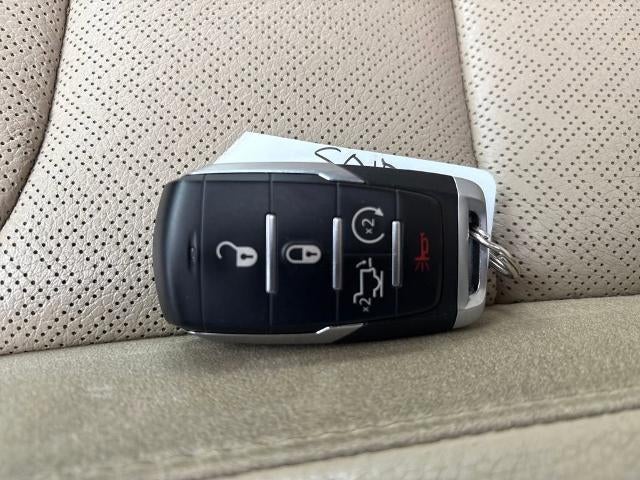 2021 RAM 1500 Laramie Crew Cab 4x4 5'7" Box