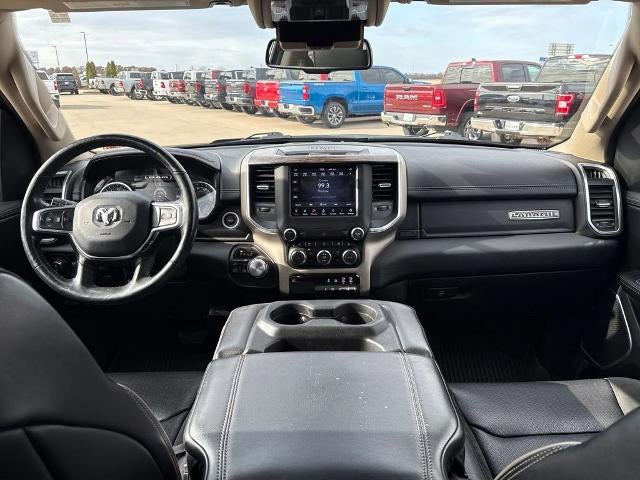 2020 RAM 1500 Laramie Crew Cab 4x4 5'7" Box