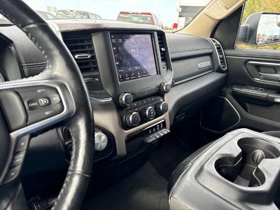 2020 RAM 1500 Laramie Crew Cab 4x4 5'7" Box