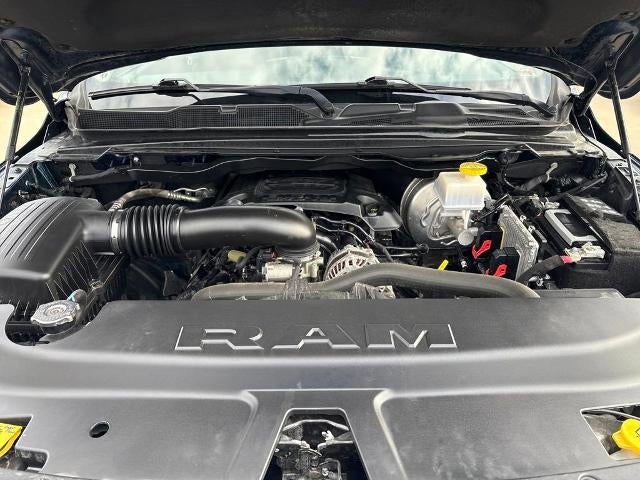 2020 RAM 1500 Laramie Crew Cab 4x4 5'7" Box